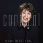 13-11-2008 Mies Bouwman at home, on behalf of Avrobode Magazine.

[keywords]Posed, Half Length, Eyecontact, Smiling[/keywords]